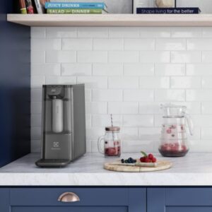 Purificador de Água Electrolux Elétrico Bivolt | PE12G, Gelada Fria e Natural, Painel Touch, Filtro refil 6 meses ou 3000l, Compacto, Eletronico placa, grafite - Imagem 3
