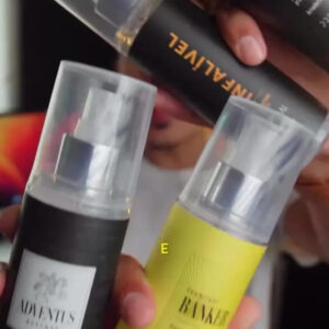 KIT BODY SPLASH MASCULINO INFALIVEL + ENIGMA + BANKER + ADVENTUS 200ML - PRIMACIAL PERFUME AMADEIRADO - Imagem 2