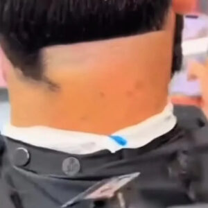Máquina De Corte Acabamento Profissional Aparador Cabelo Pelo Barbear Maquininha Detalhes Sem Fio Preto - Imagem 2