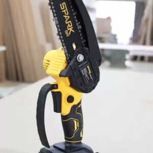 Kit Mini Serra 6 Polegadas Motosserra Eletrica Spark Br Portatil 2 Baterias Recarregável 21v Trava Segurança Acessórios Maleta Corrente Extra Bivolt - Imagem 2