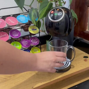 Nescafé Dolce Gusto Arno Genio S Basic Branca Dgs1 Cor Branco - Imagem 2