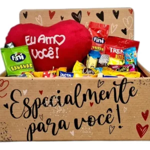 Cesta Com Chocolate E Coração De Pelúcia Presente - Imagem 3