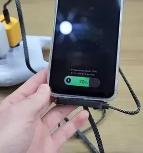 Cabo USB-C para USB-C de 240W com Suporte Dobrável e Carga Rápida de 1.5m - Imagem 18