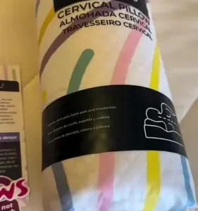 Travesseiro Cervical Nasa - Coluna Relax - Carvão Ativado Cor branco e cinza - Imagem 17