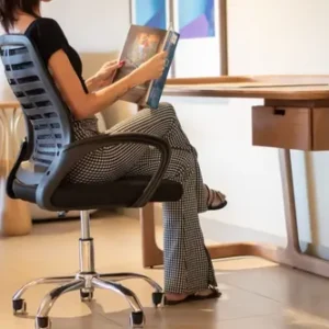 Cadeira Giratória Executiva Mesh Masterchair Preta Altura Ajustável Escritório 119kg - Imagem 8