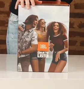 Caixa de Som Bluetooth Boombox 4 JBL, com AI Sound Boost, até 34h de bateria, IP68 e Áudio Lossless – Preta - Imagem 2