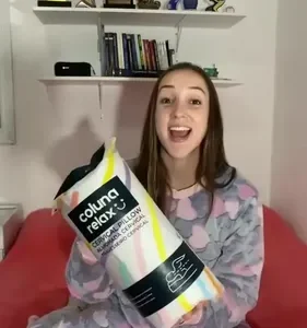 Travesseiro Cervical Nasa - Coluna Relax - Carvão Ativado Cor branco e cinza - Imagem 55