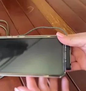 Cabo USB-C para USB-C de 240W com Suporte Dobrável e Carga Rápida de 1.5m - Imagem 20