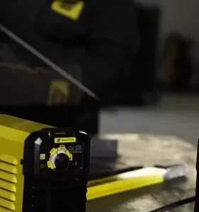 Máquina de Solda Inversora ESAB Bantam 2.5 Bivolt 110v/220v - Imagem 2