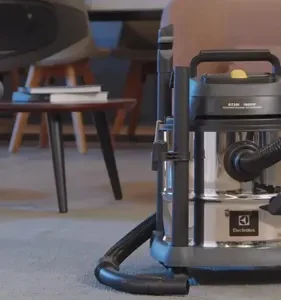 ASPIRADOR DE PÓ E ÁGUA ELECTROLUX EM INOX 127V GT20I - Imagem 2