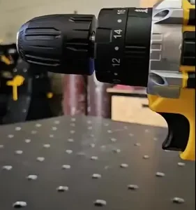Parafusadeira Furadeira De Impacto The Black Tools Profissional TB-21PX 2 Baterias Com Maleta 60Hz Amarelo - Imagem 11
