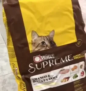 Ração Quatree Supreme Gatos Castrados Frango 10.1kg - Imagem 2