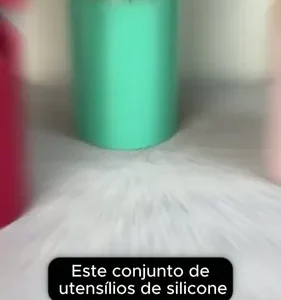 Kit 12 Utensílios De Cozinha Em Silicone Premium Com Cabo De Madeira Resistentes Ao Calor Até 220°c, Antiaderentes, Duráveis E Modernos Cor Preto - Imagem 2