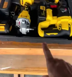 Kit 4 Em 1 Ferramentas Elétricas Profissional Com Baterias - Imagem 2
