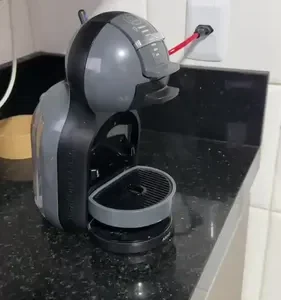 Cafeteira Nescafé Dolce Gusto Mini Me Vermelha e Preta - Imagem 2