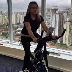 Bicicleta Ergométrica Spinning Mopower Sprint X Shock roda inércia 20kg suporta até 120kg - Imagem 2