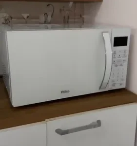 Micro-ondas Philco 20L Branco Pintura Limpa Fácil PMO23B - Imagem 2