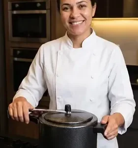 Panela de pressão 4,5 litros Alumínio Preta Segura Reforçada Cozimento Rápido Econômica Fechamento Interno - Imagem 2