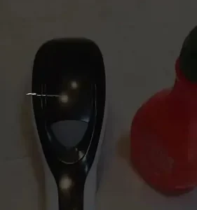 Escova Massageadora Terapêutica Capilar 4 Em 1 Led Cabelo - Imagem 11