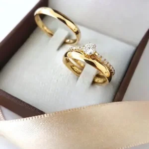 Par Alianças Tungstênio 4mm Banhada Ouro 18k Com Solitario - Imagem 9