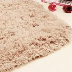 Tapete Felpudo para Sala e Quarto de 1,5m x 2m com Pelo Alto, Antiderrapante e na Cor Bege - Casa Laura Enxovais - Imagem 5