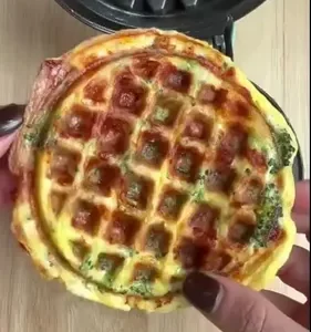 Mini Máquina De Fazer Waffle Panqueca Portátil Elétrica 110v - Imagem 15