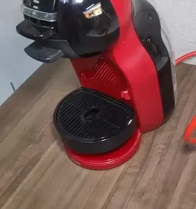 Cafeteira Nescafé Dolce Gusto Mini Me Vermelha e Preta - Imagem 6