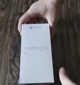 Smartphone Motorola Moto g56 5G 256GB - 8GB RAM+16GB Ram Boost, e 50MP Sony Lytia 600 AI Camera Ultrarresistência militar IP68 + IP69 - Imagem 2