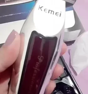 Máquina Profissional Cortar Cabelo E Barba Acabamento Sem Fio Prateado Com Marrom Bivolt 110/220 Cartel Barber Shop - Imagem 13