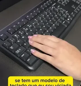 Teclado com fio USB Logitech K120 com Layout ABNT2 - Imagem 13