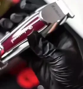 Máquina Profissional Cortar Cabelo E Barba Acabamento Sem Fio Prateado Com Marrom Bivolt 110/220 Cartel Barber Shop - Imagem 2