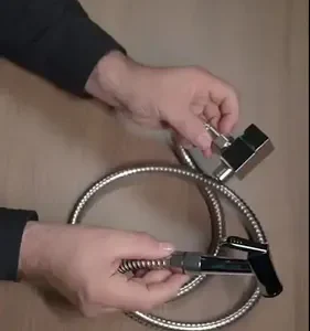 Ducha Higiênica Quadrada Luxo Cromada com Mangueira de 1.2m - Imagem 2