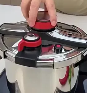 Panela de Pressão Profissional SHANYIN de Alumínio 6 L com Fechamento Externo para Indução e Gás - Imagem 14