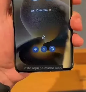 Smartphone Motorola Signature 5G - 512GB 24gb (12gb Ram + 12g Ram Boost), 3 cameras 50MP Sony Lytia e Zoom 100x, Tela 1.5K extreme Amoled 165hz - Verde Oliva - Imagem 11