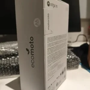 Smartphone Motorola Edge 70 5g Crystals By Swarovski - 512gb 24gb (12gb Ram + 12gb Ram Boost), Ultrafino, 3 Cameras 50mp E Tela Extreme Amoled 120hz - Imagem 5