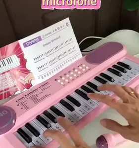 Teclado 37 Teclas BrincaMundo Com Microfone Karaokê Brinquedo Crianças Musical Educativo Piano Rosa - Imagem 2