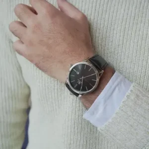 Relógio Masculino Chrowl Saint Germain Pulseira Couro Caixa Prateada Fundo Preto 42mm Clássico - Imagem 3