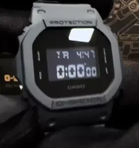 Relógio Casio G-Shock DW5600BB-1DR Digital Preto Original 200m Resistente a Impactos Pulseira de Resina Cronômetro Alarme Timer Iluminação LED - Imagem 13