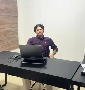 Cadeira De Escritório Secretária Giratória Altura Ajustável Cor Preto - Imagem 14