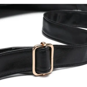 Bolsa Hobo Feminina Preta Couro Sintético Moderna Ajustável - Imagem 12